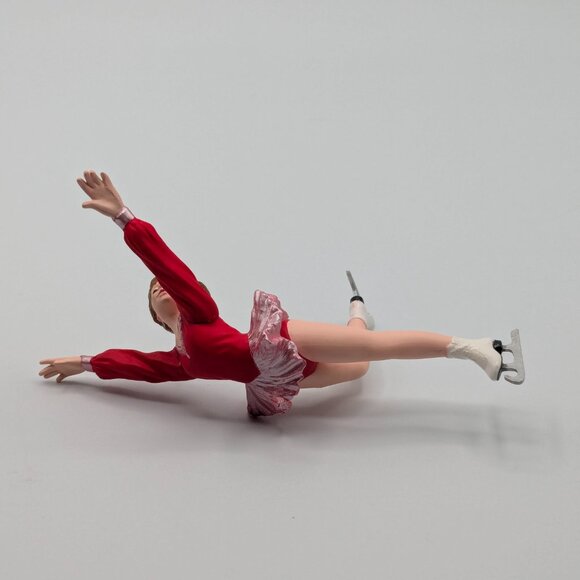 Hallmark Keepsake Elegance on Ice 1997, Vintage Ice Skating Christmas Ornament - Picture 3 of 11